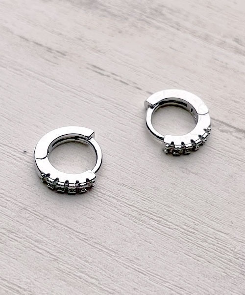 LUGG NAGG（ラグナグ）の「【LUGG NAGG】キラキラフープピアス（ピアス（両耳用）・レディース・ゴールド/ピンク/シルバー・FREE）」の14枚目の写真