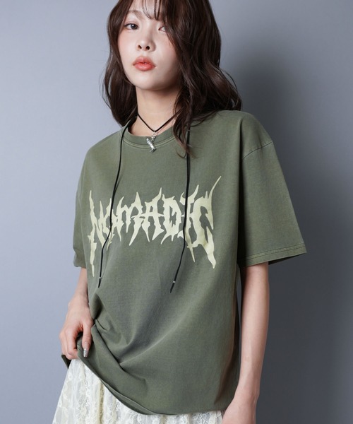 SPINNS（スピンズ）の「ピグメント加工バックプリントTシャツ/バンT風/古着風/短丈（Tシャツ/カットソー・メンズ・ブラウン/ブラック/カーキ/ホワイト・ONESIZE）」の21枚目の写真