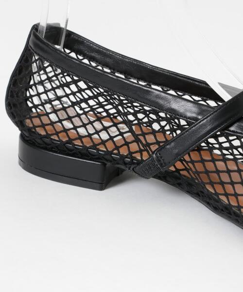 URBAN RESEARCH（アーバンリサーチ）の「メッシュフラットシューズ（パンプス・レディース・ホワイト/ブラック・23.5/24/24.5/25）」の3枚目の写真