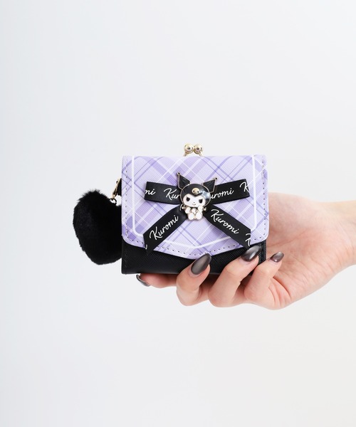 sanrio(サンリオ)の「サンリオキャラクターズ合皮Cリボンプレート口金ミニ財布(財布・レディース・ブラック/ブルー/ホワイト/パープル/ベージュ・FREE)」の10枚目の写真