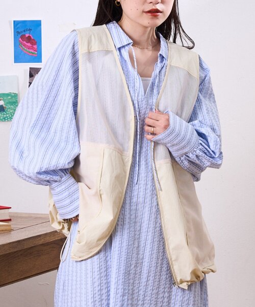 CIAOPANIC TYPY(チャオパニックティピー)の「■切替フィッシングベスト(ベスト・レディース・ブラック/アイボリー/ベージュ・ONE SIZE)」の4枚目の写真