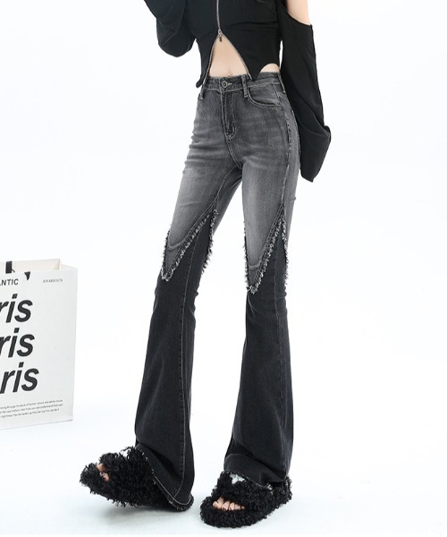Sibra(シブラ)の「ヴィンテージ配色フレアデニムパンツ(デニムパンツ・レディース・グレー・M/S/L)」の6枚目の写真