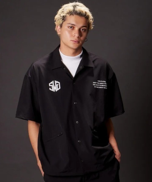 SWINGGGR(スウィンガー)の「THE SWINGGGR/ザ スウィンガー/NYLON COACH JKT(ナイロンジャケット・メンズ・ブラック/グレー・3/2)」の2枚目の写真