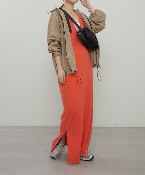 earthy(アーシー)の「パイルVネックロングワンピース(ワンピース・レディース・オレンジ/ベージュ/ブラック・SMALL/MEDIUM)」の21枚目の写真