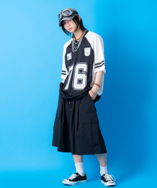 a.p.o.v.(エーピーオービー)の「a.p.o.v. コンビメッシュツートーン切り替えナンバリングフットボールシャツ(Tシャツ/カットソー・メンズ・ブラック/ブルー/イエロー/グリーン・ONESIZE)」の7枚目の写真
