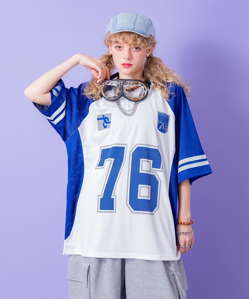 a.p.o.v.(エーピーオービー)の「a.p.o.v. コンビメッシュツートーン切り替えナンバリングフットボールシャツ(Tシャツ/カットソー・メンズ・ブラック/ブルー/イエロー/グリーン・ONESIZE)」の9枚目の写真