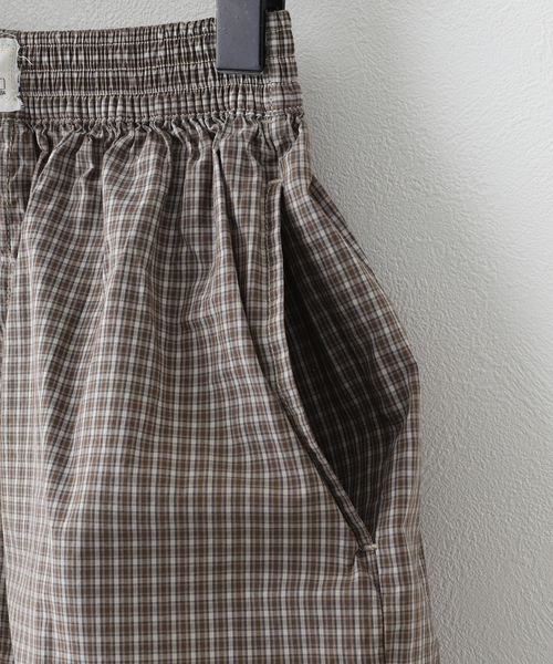 ERL（イーアールエル）の「ERL / イーアールエル UNISEX MINI PLAID BOXERS WOVEN ERL10UW02（その他パンツ・レディース・ブラウン・X-SMALL/SMALL/MEDIUM）」の3枚目の写真