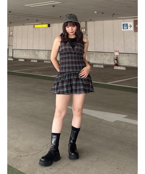 jouetie（ジュエティ）の「ホルターネックバルーンチェックシャーリングミニワンピース（ワンピース・レディース・ブラック/ブラウン・MEDIUM）」の19枚目の写真