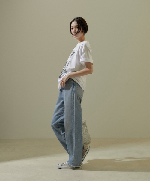 SALON adam et rope'（サロン アダム エ ロペ）の「【WEB限定】【KARL BLOSSFELDT（カールブロスフェルト）】フォトTシャツ 2 /25SS（Tシャツ/カットソー・レディース・グレー/チャコールグレー/ホワイト/ホワイト系その他・FREE）」の19枚目の写真