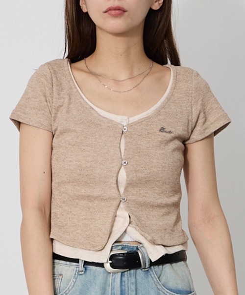 VQ（ブイキュー）の「＼フロント部分のレイヤードがカワイイ／Layered cropped cardigan / レイヤード クロップド丈 カーデ（Tシャツ/カットソー・レディース・ブラック/グレー/オートミール・FREE）」の16枚目の写真