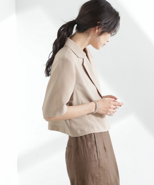 NANO universe(ナノユニバース)の「メランジドライ 半袖ショートダブルジャケット(セットアップ可)(テーラードジャケット・レディース・アイボリー/チャコール/ベージュ・FREE)」の5枚目の写真