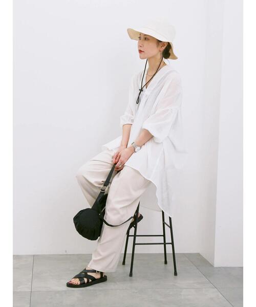 Samansa Mos2 blue（サマンサモスモスブルー）の「【UVカット・撥水加工】クラウン切替ハット（ハット・レディース・カーキ/ブラック/キナリ・F）」の6枚目の写真