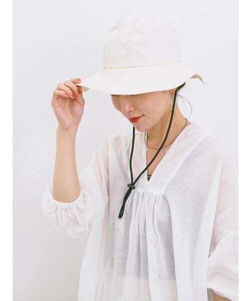 Samansa Mos2 blue（サマンサモスモスブルー）の「【UVカット・撥水加工】クラウン切替ハット（ハット・レディース・カーキ/ブラック/キナリ・F）」の8枚目の写真