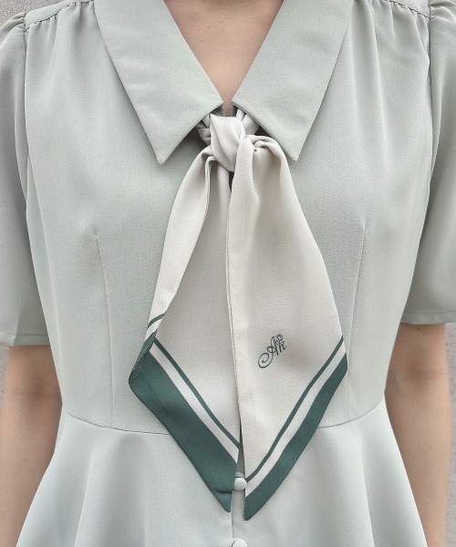 an another angelus（アンアナザーアンジェラス）の「スカーフ付きペプラムシャツ/ fint　フィント　夏服（シャツ/ブラウス・レディース・ライトグリーン/オフホワイト・FREE）」の9枚目の写真