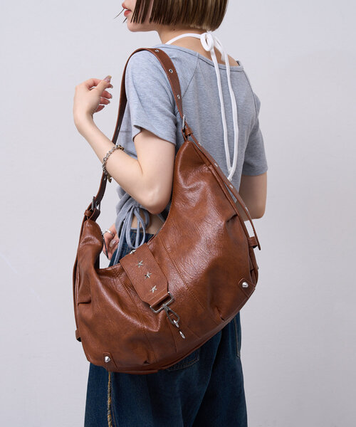 w closet（ダブルクローゼット）の「スターバックルマルチWAYBAG（トートバッグ・レディース・ブラック/ブラウン・FREE）」の3枚目の写真