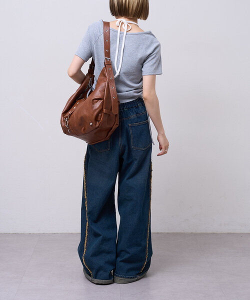 w closet（ダブルクローゼット）の「スターバックルマルチWAYBAG（トートバッグ・レディース・ブラック/ブラウン・FREE）」の5枚目の写真