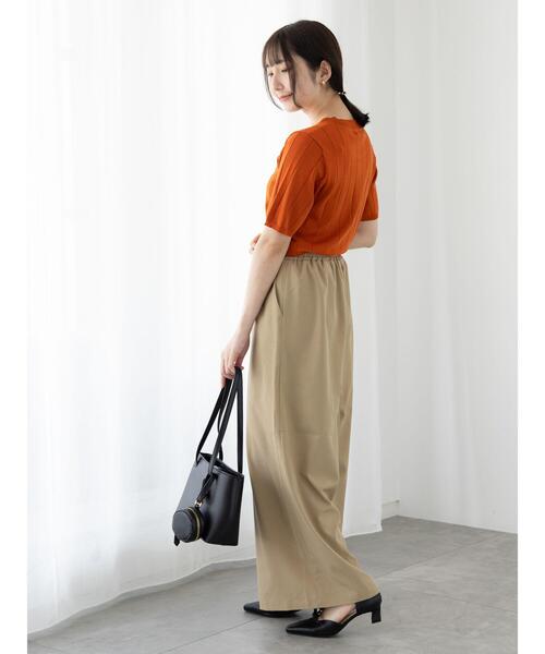 Te chichi TERRASSE（テチチテラス）の「ワイドリブ半袖クルーネックニット（ニット/セーター・レディース・グリーン/チャコールグレー/オフホワイト/オレンジ・F）」の7枚目の写真