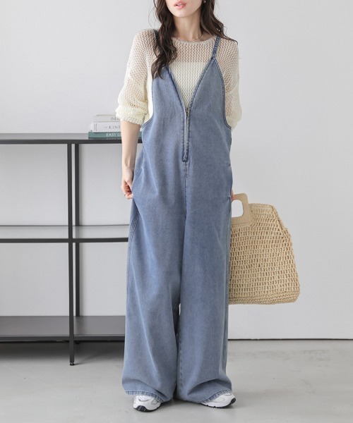 AMELY（エミリー）の「フロントジップサロペット（サロペット/オーバーオール・レディース・ライトブルー/オリーブ/ブルー/ベージュ/スミクロ・フリー）」の12枚目の写真