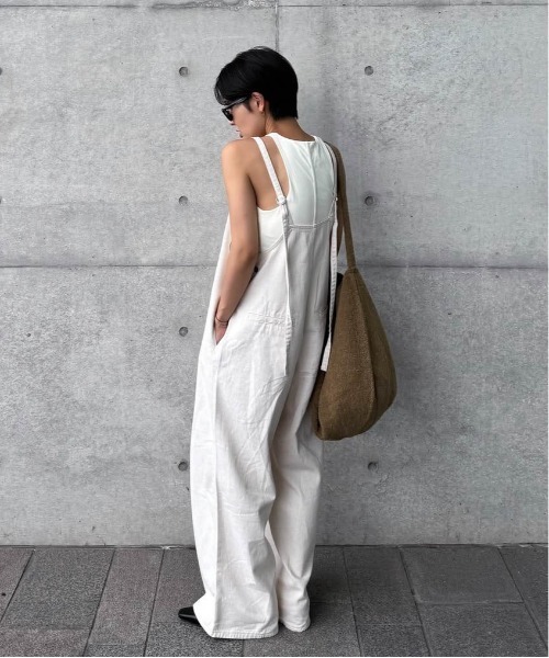 AMELY（エミリー）の「フロントジップサロペット（サロペット/オーバーオール・レディース・ライトブルー/オリーブ/ブルー/ベージュ/スミクロ・フリー）」の14枚目の写真