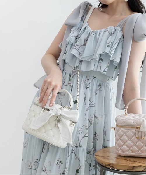 RANDA（ランダ）の「2WAY リボンチャームキルティングバニティバッグ（ショルダーバッグ・レディース・ピンク/ブラック/クリーム/ピンクベージュ/ホワイト・FREE）」の6枚目の写真