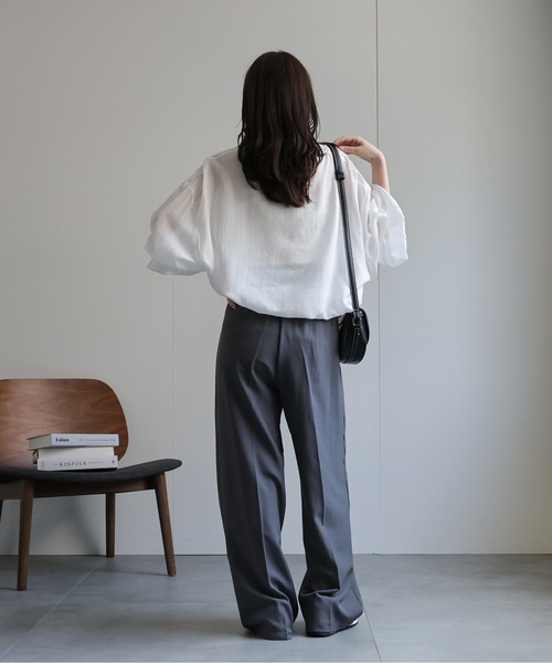 ap retro(アプレトロ)の「【選べるカラー】裾ドロストバルーンブラウス(シャツ/ブラウス・レディース・キャメル/ホワイト/ブルー/グリーン/ブラック/レッド/ブラウン・FREE)」の22枚目の写真