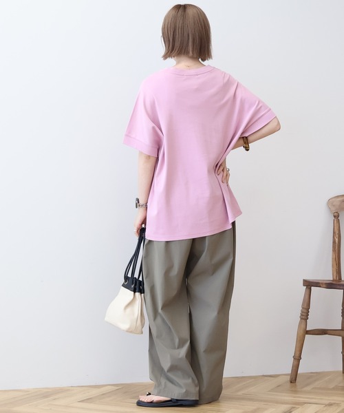 AMERICAN HOLIC（アメリカンホリック）の「接触冷感スムースフレンチスリーブプルオーバー（Tシャツ/カットソー・レディース・グレイッシュベージュ/オフホワイト/ブルー/チャコールグレー/ネイビー/ピンク・L/M）」の16枚目の写真