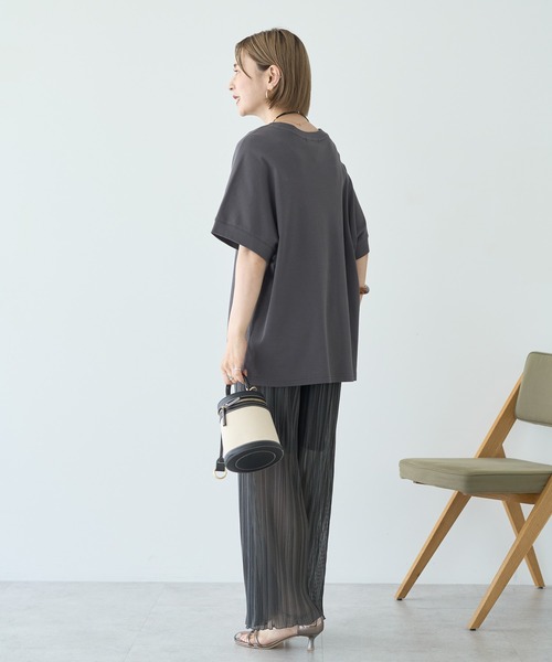 AMERICAN HOLIC（アメリカンホリック）の「接触冷感スムースフレンチスリーブプルオーバー（Tシャツ/カットソー・レディース・グレイッシュベージュ/オフホワイト/ブルー/チャコールグレー/ネイビー/ピンク・L/M）」の21枚目の写真