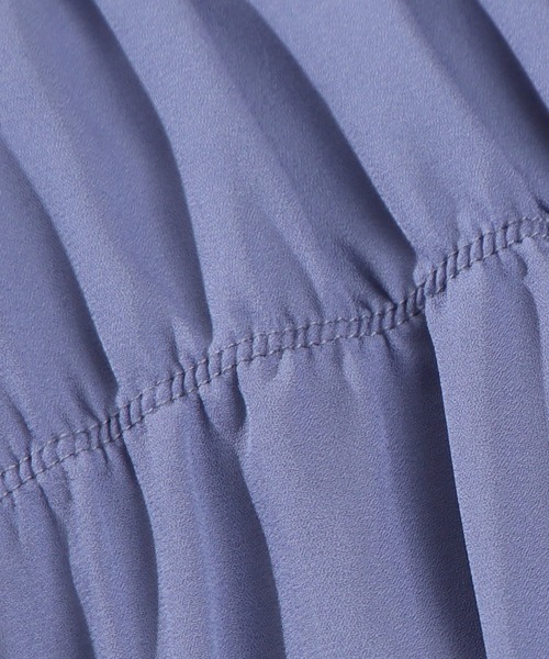 ASTORIA ODIER（アストリアオディール）の「シャーリングリボンタイブラウス(接触冷感/暑さ対策)（シャツ/ブラウス・レディース・ブルー/ホワイト・MEDIUM）」の10枚目の写真