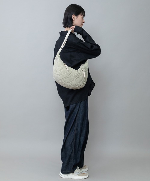 Munich(ミューニック)の「キルティングショルダーバッグ(ショルダーバッグ・レディース・カーキ/ベージュ/ブラック・FREE)」の14枚目の写真