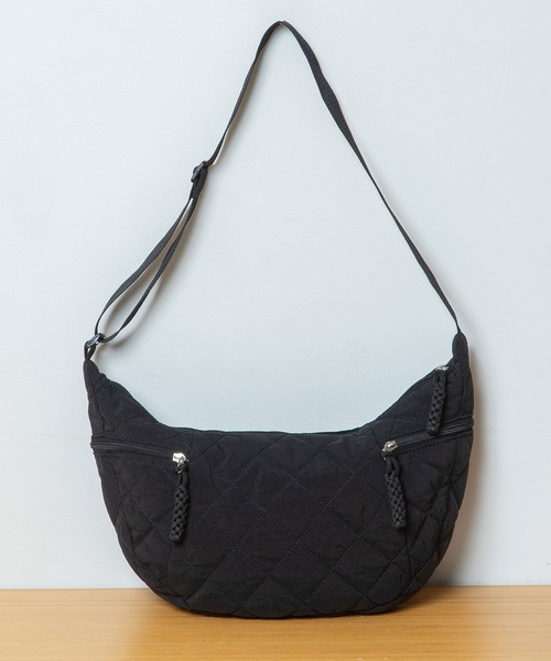 Munich(ミューニック)の「キルティングショルダーバッグ(ショルダーバッグ・レディース・カーキ/ベージュ/ブラック・FREE)」の15枚目の写真