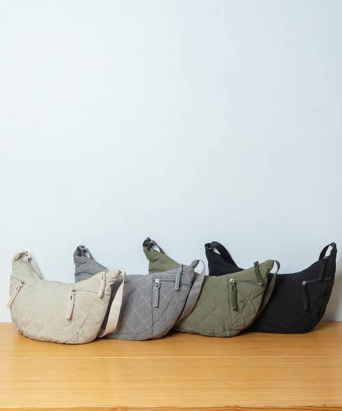 Munich(ミューニック)の「キルティングショルダーバッグ(ショルダーバッグ・レディース・カーキ/ベージュ/ブラック・FREE)」の18枚目の写真