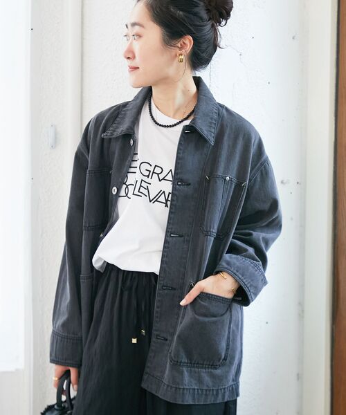 le.coeur blanc(ルクールブラン)の「デニムカバーオールジャケット(その他アウター・レディース・ブラック/ブルー・38)」の1枚目の写真