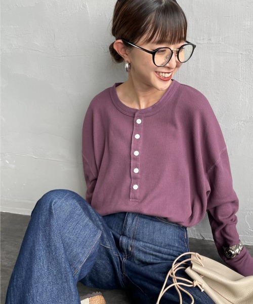 HANES（ヘインズ）の「[HANES/ヘインズ] ヘンリーネック サーマルカットソー（Tシャツ/カットソー・レディース・オフホワイト/ヘザーグレー/パープル/ダークネイビー・F）」の4枚目の写真