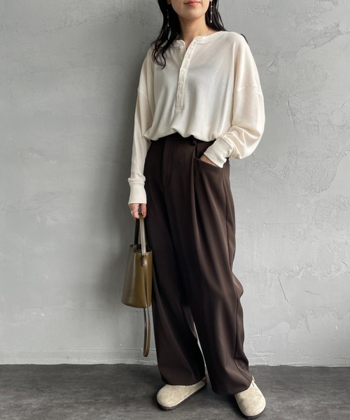 HANES（ヘインズ）の「[HANES/ヘインズ] ヘンリーネック サーマルカットソー（Tシャツ/カットソー・レディース・オフホワイト/ヘザーグレー/パープル/ダークネイビー・F）」の7枚目の写真