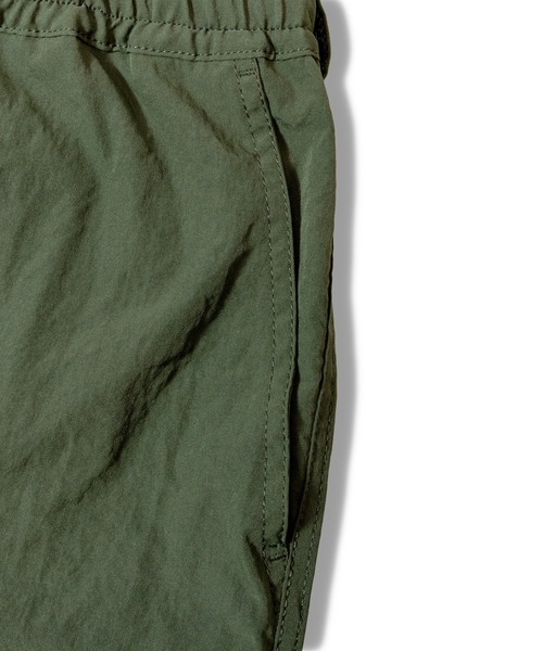 JACKROSE（ジャックローズ）の「UTD POLY高弾力ｸﾛｽ ｶｰｺﾞｼｮｰﾂ（カーゴパンツ・メンズ・ブラック/カーキ・M/L/XL）」の6枚目の写真