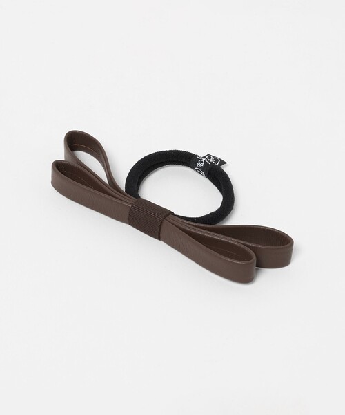 Jennifer Ouellette（ジュエファーオウレット）の「＜Jennifer Ouellette＞LTR BOW ポニー（ヘアゴム・レディース・ダークブラウン/ブラック・FREE）」の4枚目の写真