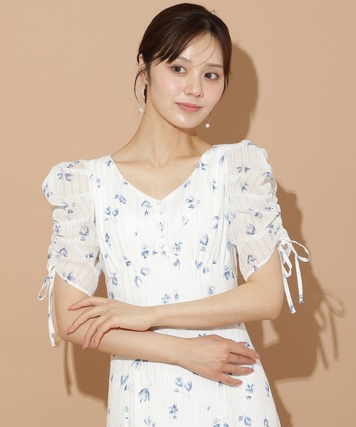 WILLSELECTION（ウィルセレクション）の「フルールプリントギャザースリーブワンピース（ワンピース・レディース・レッド系その他/ブルー系その他・FREE）」の5枚目の写真