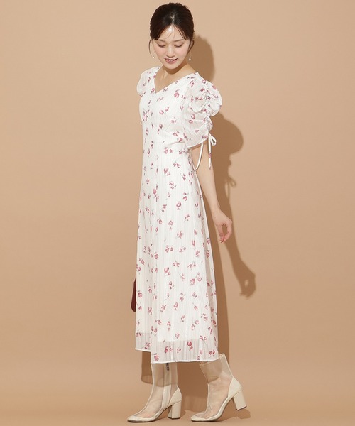 WILLSELECTION（ウィルセレクション）の「フルールプリントギャザースリーブワンピース（ワンピース・レディース・レッド系その他/ブルー系その他・FREE）」の4枚目の写真
