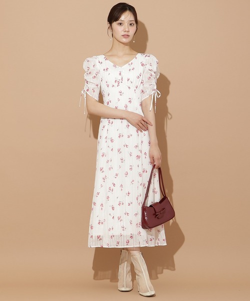 WILLSELECTION（ウィルセレクション）の「フルールプリントギャザースリーブワンピース（ワンピース・レディース・レッド系その他/ブルー系その他・FREE）」の19枚目の写真