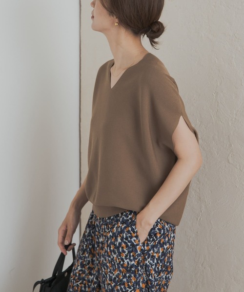 値下☆新品☆Theory luxe サテンバック　Vネックニット　コクーンニット セール】Vネックコクーンニット（ニット/セーター）｜URBAN RESEARCH