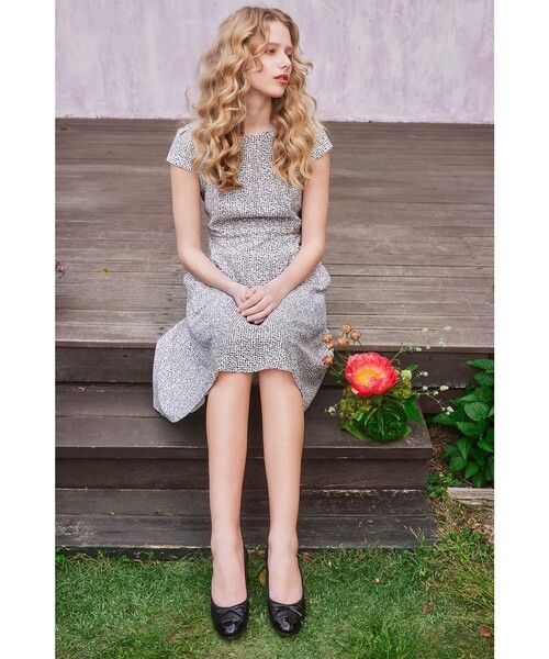 TOCCA（トッカ）の「COLOR STORM DERSS ドレス（ワンピース・レディース・ブラック系5/ローズ系5・2/0/4/6）」の3枚目の写真
