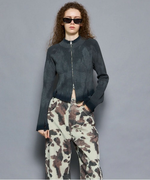 MAISON SPECIAL(メゾンスペシャル)の「Reversible Pigment Zip Cardigan/リバシーブルピグメントジップカーディガン(カーディガン/ボレロ・レディース・グレー/ピンク/ブルー・FREE)」の19枚目の写真