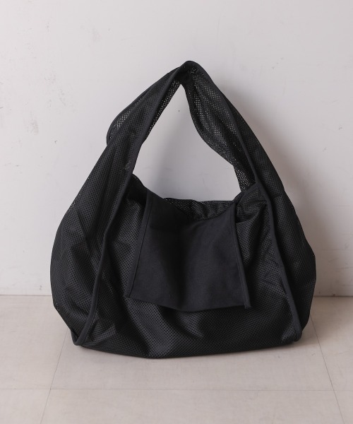 Bou Jeloud（ブージュルード）の「カラーメッシュショルダーバック（ショルダーバッグ・レディース・レッド/グリーン/ブラック・ONESIZE）」の2枚目の写真