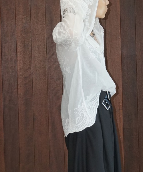 chuclla（チュクラ）の「フラワーエンブロイダリー フーディーブラウス chw25a035（シャツ/ブラウス・レディース・ホワイト・FREE）」の3枚目の写真