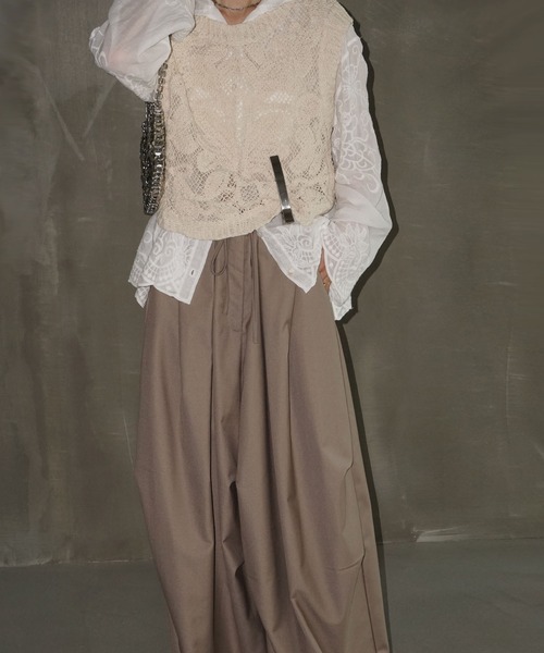 chuclla（チュクラ）の「フラワーエンブロイダリー フーディーブラウス chw25a035（シャツ/ブラウス・レディース・ホワイト・FREE）」の19枚目の写真