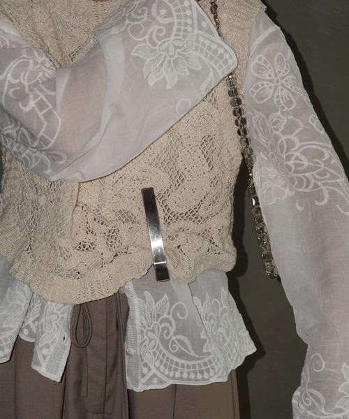 chuclla（チュクラ）の「フラワーエンブロイダリー フーディーブラウス chw25a035（シャツ/ブラウス・レディース・ホワイト・FREE）」の20枚目の写真