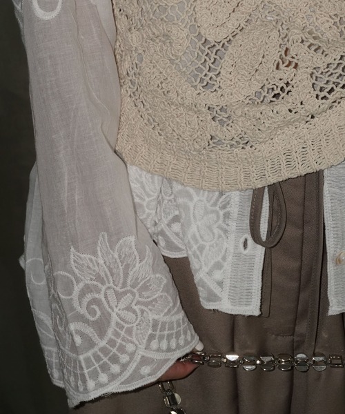 chuclla（チュクラ）の「フラワーエンブロイダリー フーディーブラウス chw25a035（シャツ/ブラウス・レディース・ホワイト・FREE）」の21枚目の写真