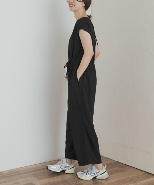 URBAN RESEARCH DOORS（アーバンリサーチドアーズ）の「『UVカット/接触冷感/吸水速乾』ドロストオールインワン（サロペット/オーバーオール・レディース・チャコールグレー/ブラック・MEDIUM）」の17枚目の写真