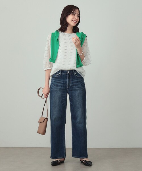 INDIVI(インディヴィ)の「フロッキードットブラウス(シャツ/ブラウス・レディース・ホワイト系1/ブラック系・05/38/34/19/15 /13)」の5枚目の写真
