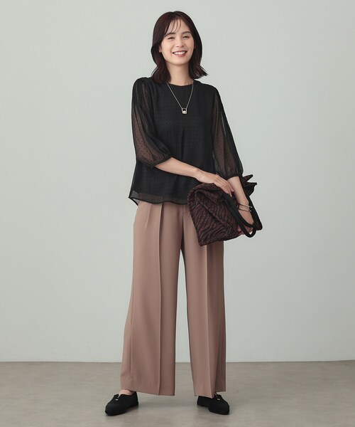 INDIVI(インディヴィ)の「フロッキードットブラウス(シャツ/ブラウス・レディース・ホワイト系1/ブラック系・05/38/34/19/15 /13)」の8枚目の写真